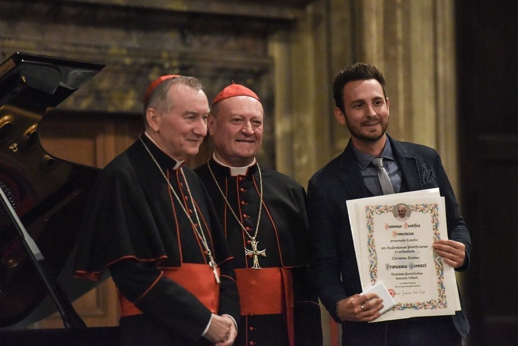 Francesco Lorenzi premiato da Papa Francesco